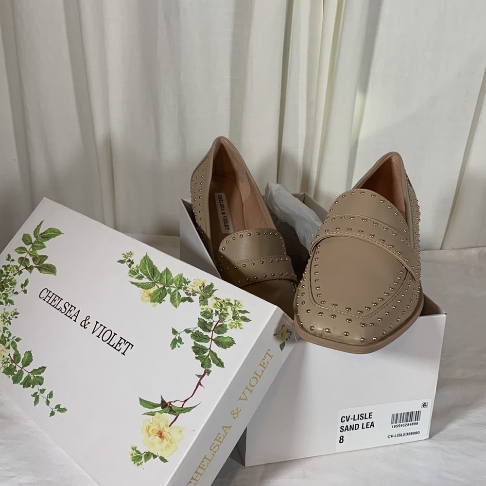 NIB Chelsea & Violet Lisle Studded Leather Loafer Flats, 8 - Picture 10 of 11